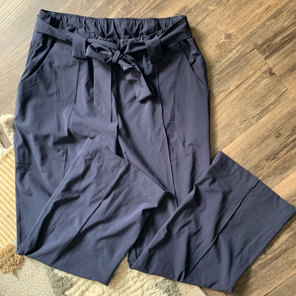 Athleta Belted Trouser Lightweight Trouser Pants